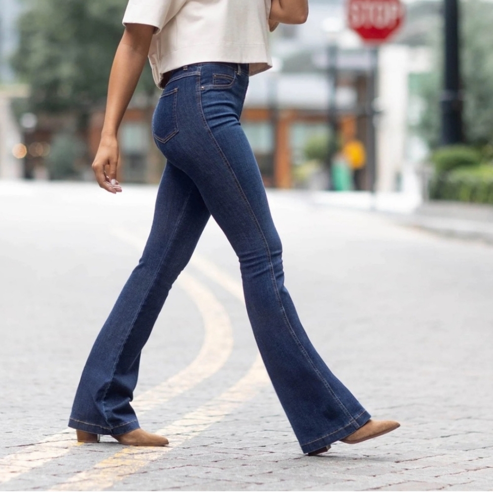 SPANX Women's Flare Jeans in Blue
